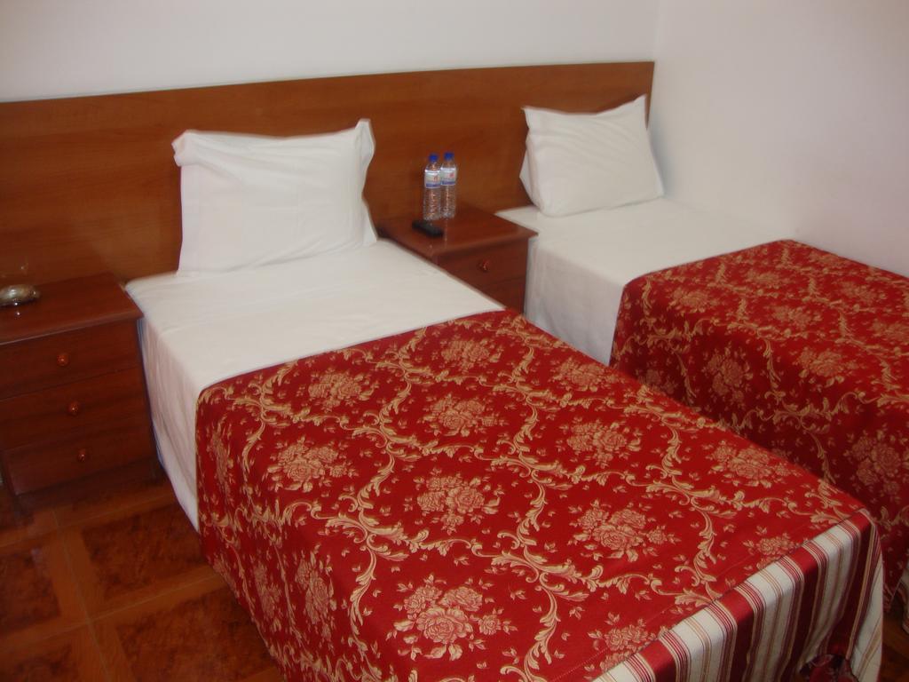 Residencial Valentina Hotell Lisboa Eksteriør bilde